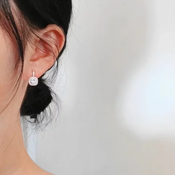 Swarovski super sparkle fixed earrings (RoseGold) - Picture 3 of 5